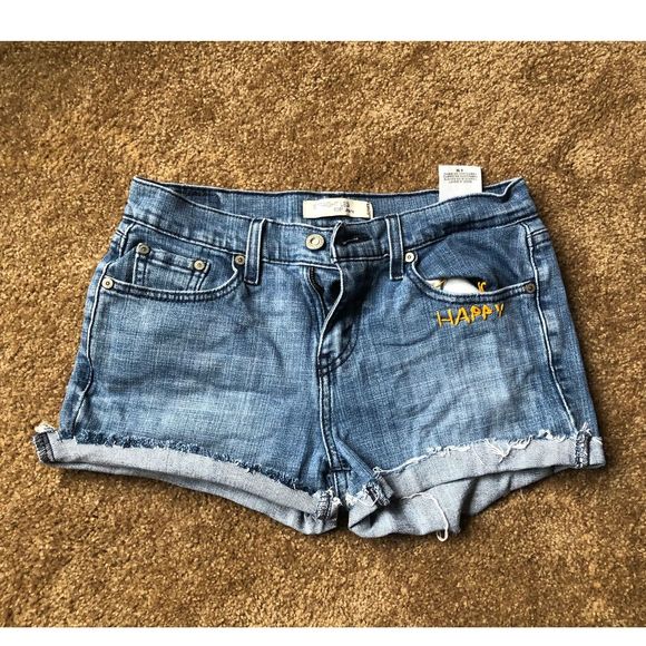 size 4 levi shorts
